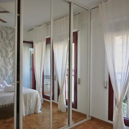 For You Rentals Luminoso Y Practico Apartamento Temporal En El Barrio Del Pilar Hrl5 Madrid Exterior photo