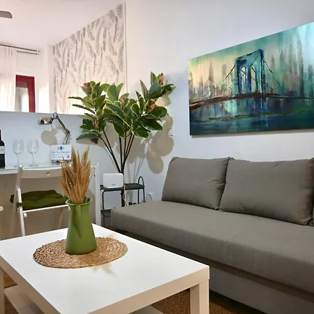 For You Rentals Luminoso Y Practico Apartamento Temporal En El Barrio Del Pilar Hrl5 Madrid Exterior photo